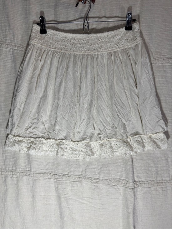 Banana Republic Dresses & Skirts - Banana Republic Heritage 100% Silk Tiered Ruffle Skirt Size 6 Cream Boho